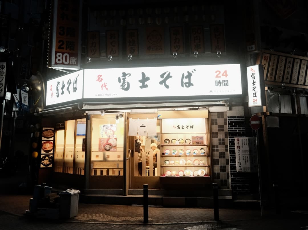 丞磊林允好嗑成这样 眼神拉丝甜度爆表